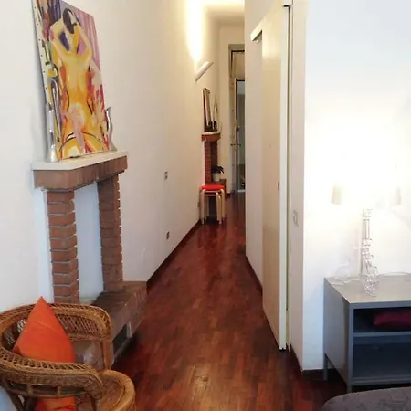 Апартаменты Cute Little For Two. Near Metro & Fiera