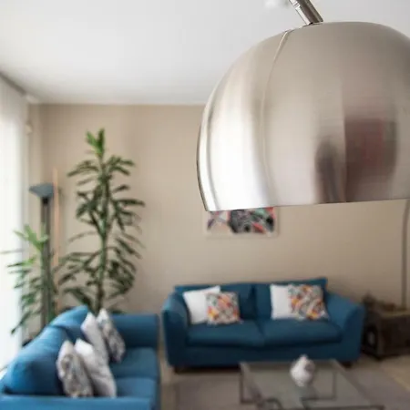 Spacious Modern Flat In A Lively Area Lägenhet *