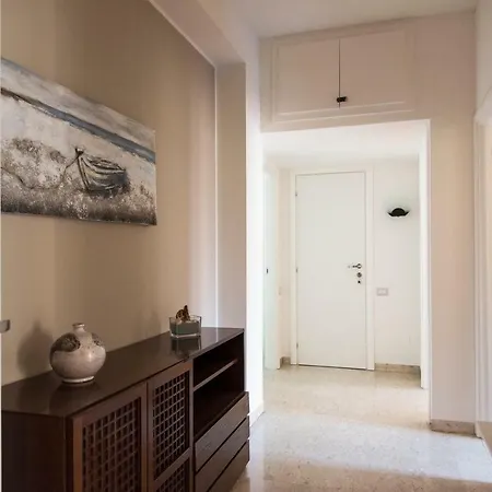 Spacious Modern Flat In A Lively Area Lägenhet