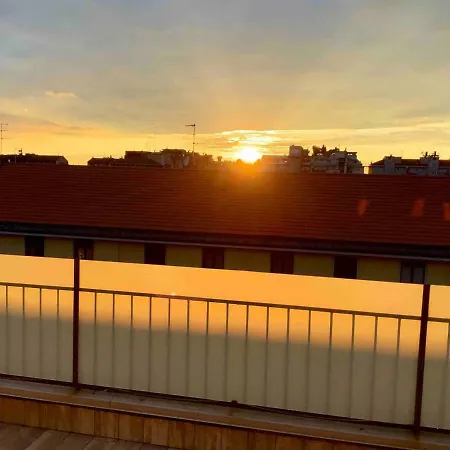 With Amazing Terrace Near Central Station Mediolan