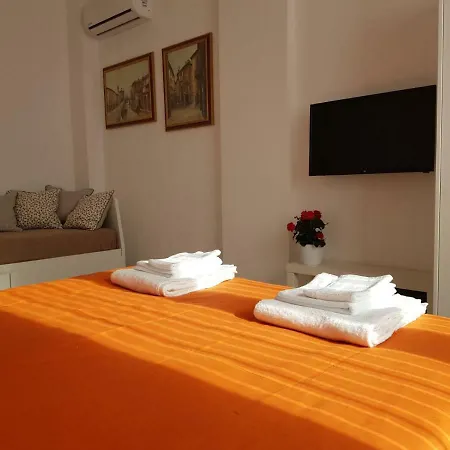 Area 14 Navigli Отель Милан