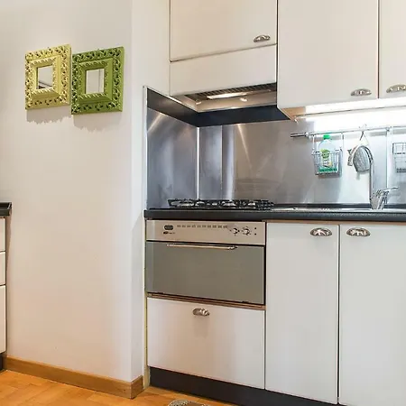 Flowers' Lane アパート *