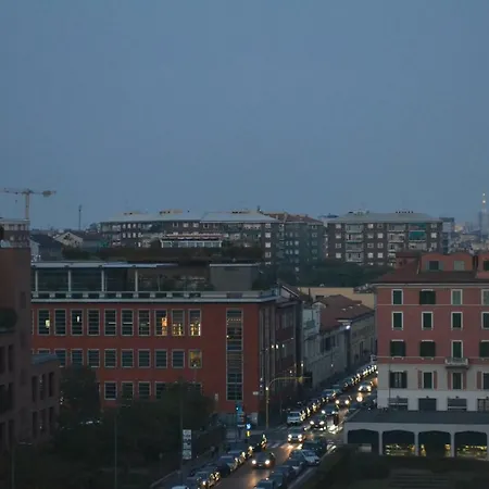 Mm House Tortona Apartman *