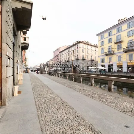 Апартаменты Alzaia 54 Navigli *