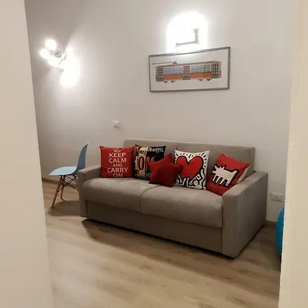 34 Via Giulio Carcano * Milano