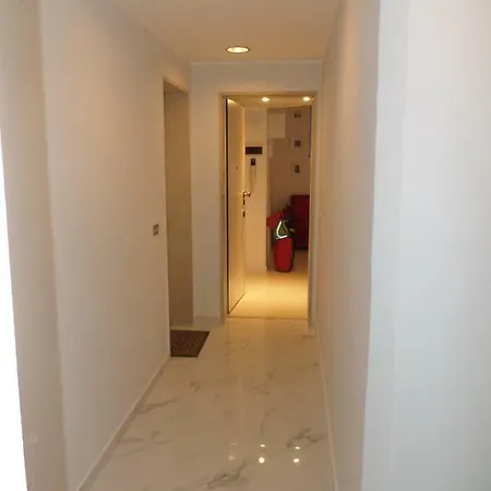 Апартаменты Lunigiana 15 *