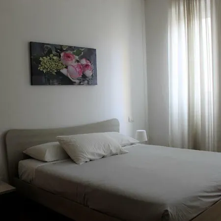 Zubed Apartments-via Carlo Farini Διαμέρισμα