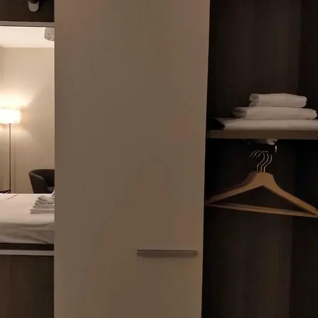 Brain Ca' Granda Guest house Milan