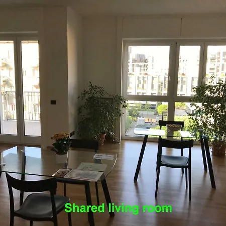 Διαμέρισμα Feel@home Apartment+rooms