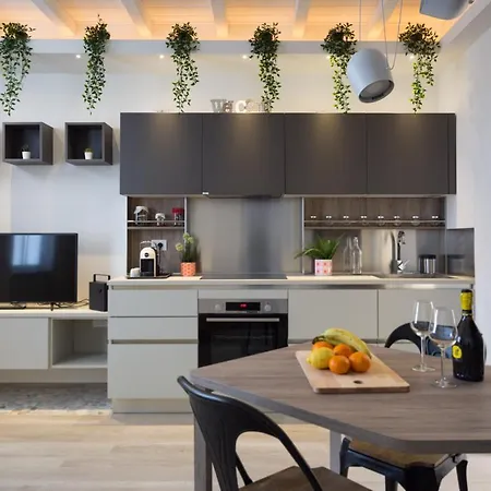 Divina With Terrace - Navigli District - Free Wifi * Milan