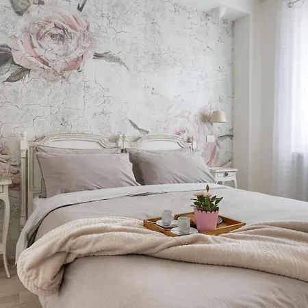 Divina With Terrace - Navigli District - Free Wifi Apartment *