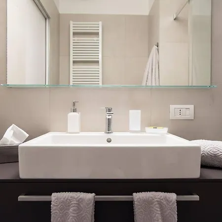 Brand New , Life District