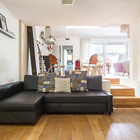 Stylish Loft With Garden, 8 Guests, 3 Bedrooms