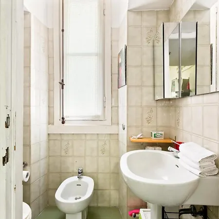 Guesthost - Cenisio & Sempione Cosy Flat * Milano