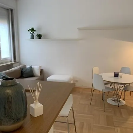 Fifty Eight Center Apartment