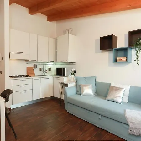 Apartment The Rent - Pretty In *