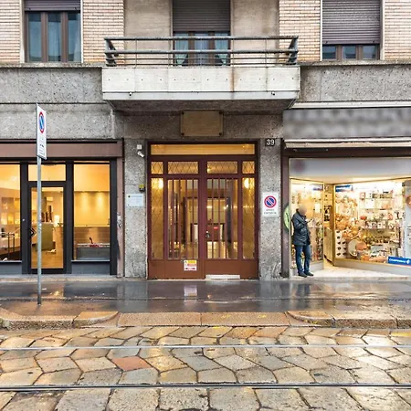 Rentopolis Broletto 39 *