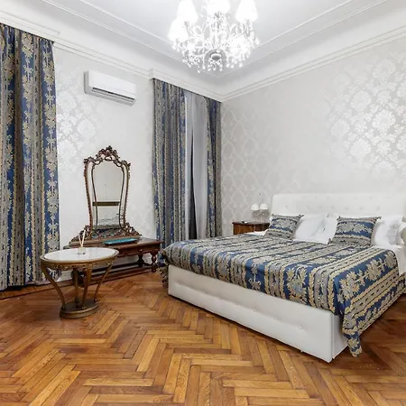 Amy Rooms, Via Vitruvio Konukevi