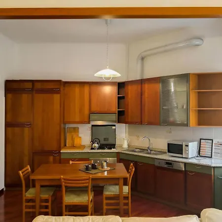 Daire Joivy 1 Bedroom Next To Piazza Leonardo Da Vinci *