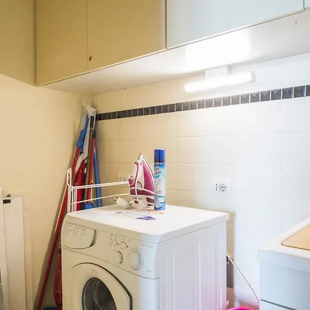 Charming Apartment, A Unique Home, 2 Bedrooms * Milán