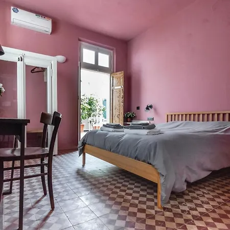 La Del Teatro * ميلان