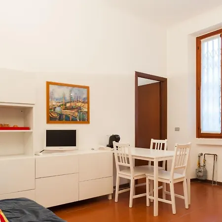 Guesthero - - Porta Romana M3 Apartment *