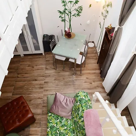 Comfortable, Silent And Charming Loft By The Navigli דירה מילאנו