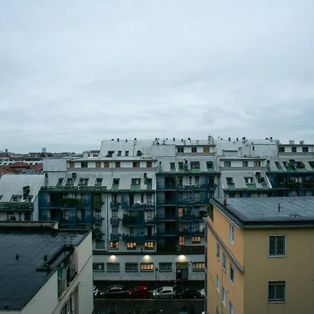 Close To Corso Vercelli Appartement *