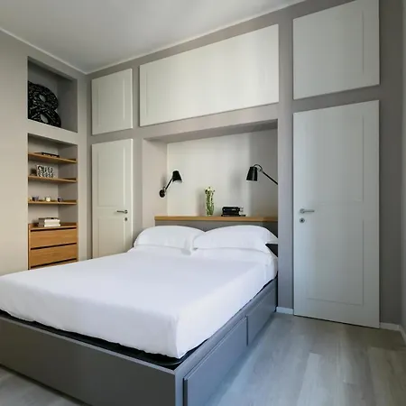 Via Alessandro Tadino By Onefinestay *