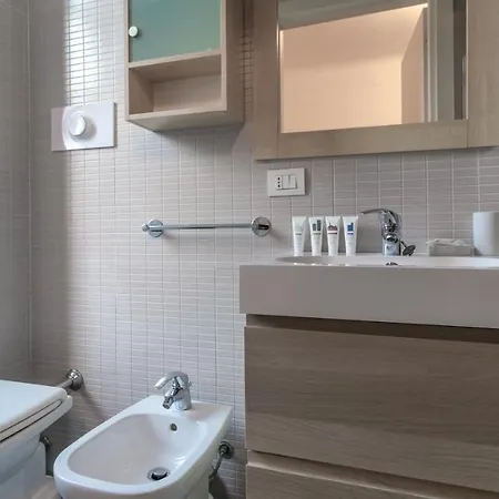 Italianway Easy - Garigliano 8 Milano