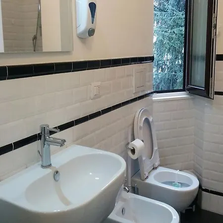 Adam's House Hostel Mediolan