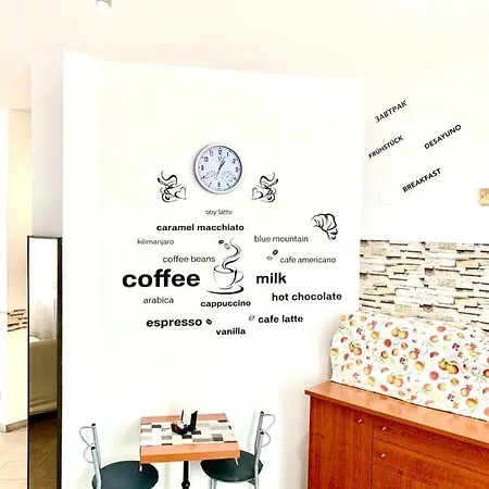 Alessander Ξενοδοχείο 2*