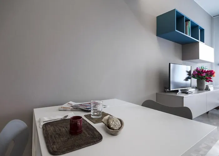 Contempora - Elvezia 8 - E14 * Mailand