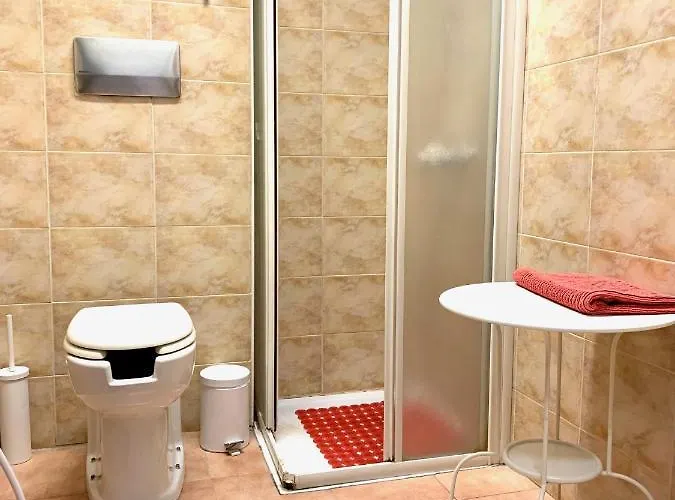 Cascina Bellaria Hostel Milán