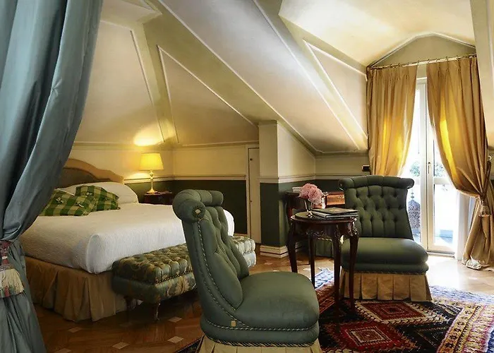 Hotel Petit Palais De Charme 4*