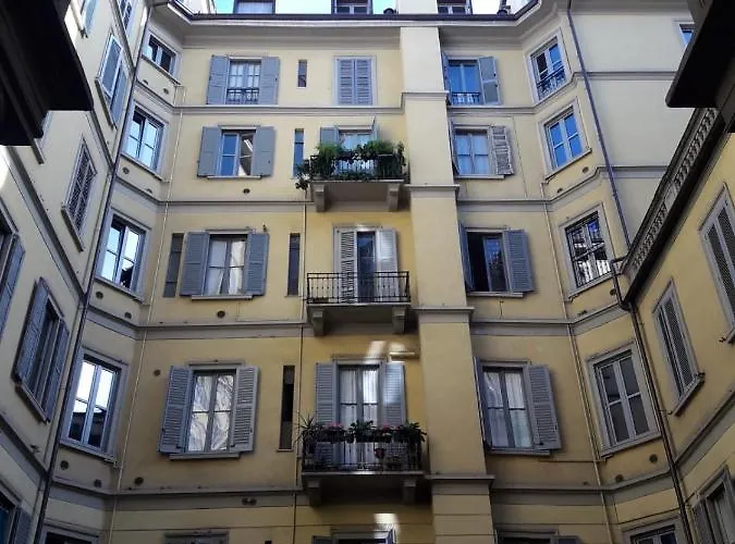 Tricolore Bed & Breakfast 4*