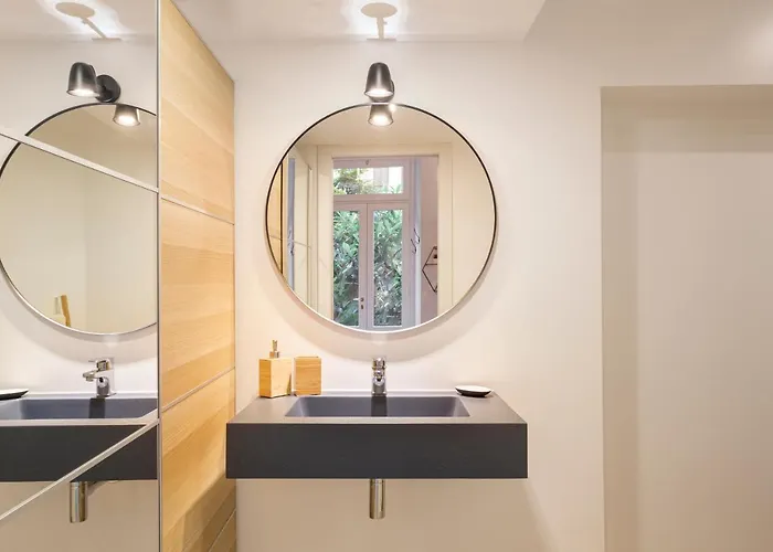 Guesthost - Comfy In Isola * Milan