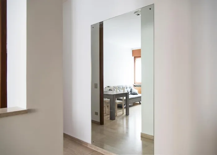 Lägenhet Youhosty - Sacconi 4 Milano