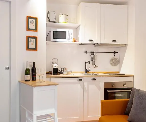 Appartement Guesthost - Comfy In Isola