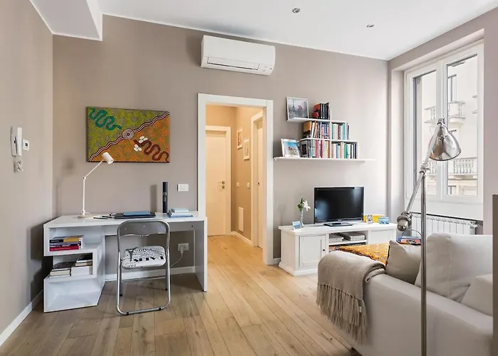 Daire Porta Romana Modern And Cosy Milano