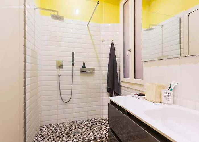 Porta Romana Modern And Cosy Daire