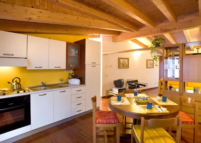 Apartment Albaimmo Milan