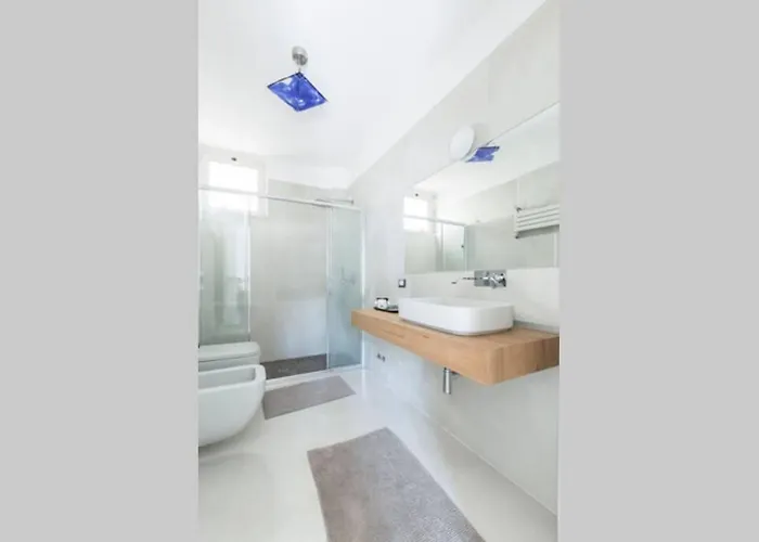 Unique 4 Storey House On Naviglio 4bd, 4bt Μιλάνο