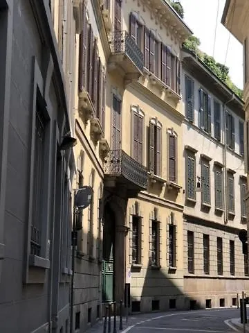 Youhosty - Del Lauro 6 Apartament Mediolan