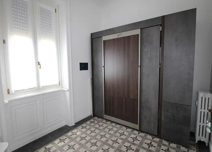 Lacaralele1 * 밀라노