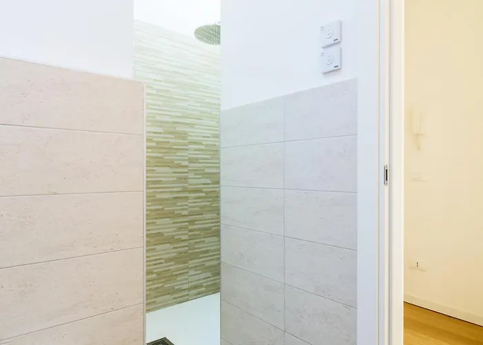 White Navigli Milano