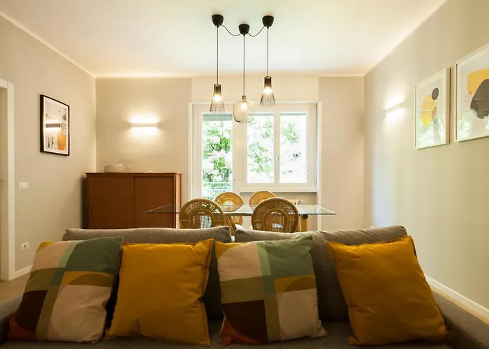 Youhosty - Solari 43