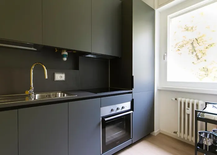 Youhosty - Solari 43 Apartment