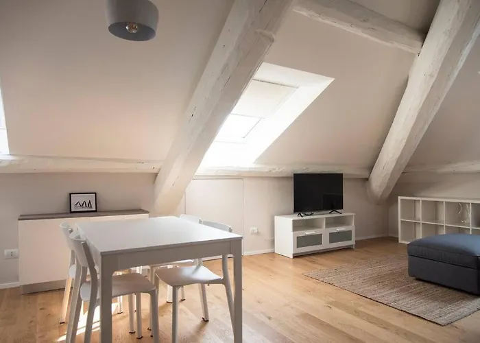 Breathtaking Castle View Youhosty - Quintino Sella Appartement *