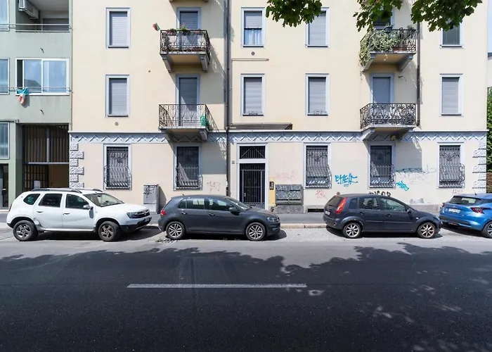 Maciachini Renovated Studio!